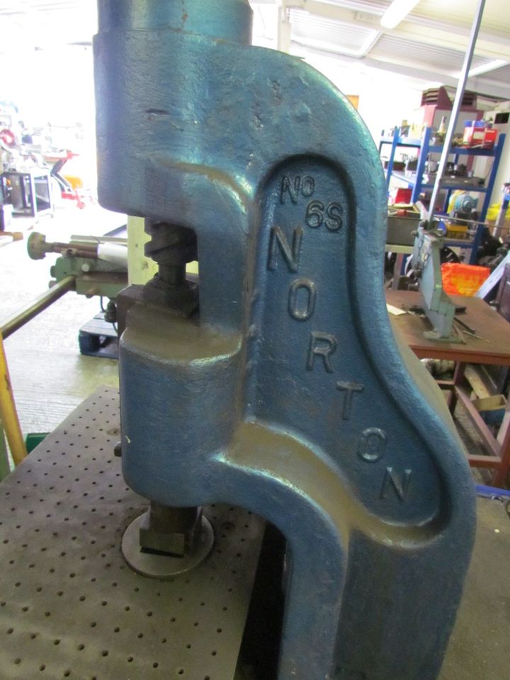 NORTON NO6 FLYPRESS WITH CORNER NOTCHING TOOL Wilson MachineryWilson