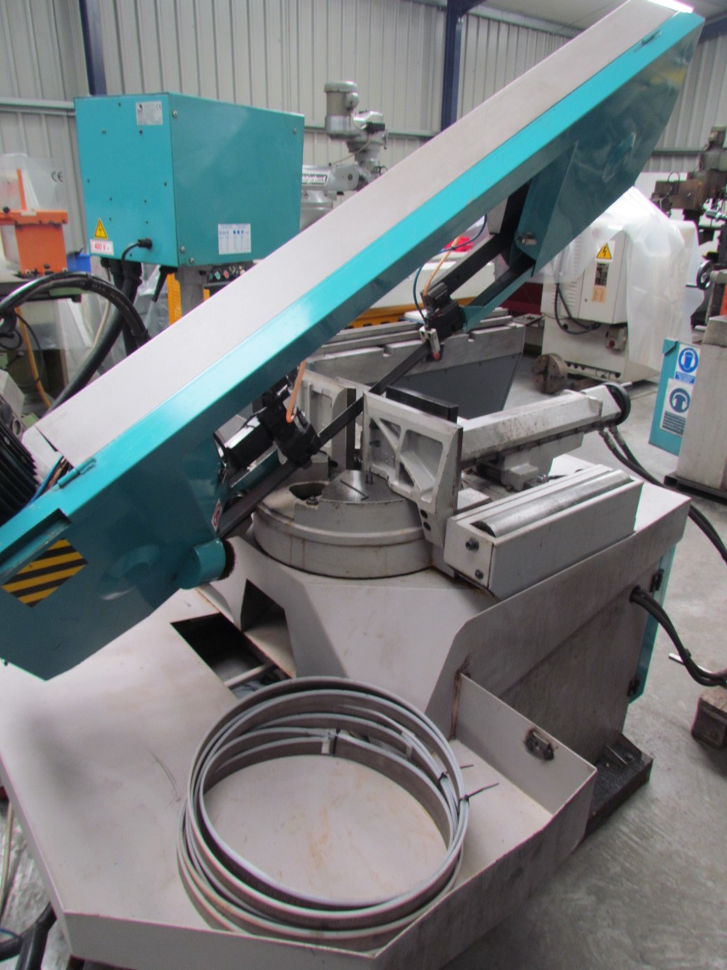 IMET SEMI AUTOMATIC BANDSAW BS 400SHI Wilson MachineryWilson Machinery